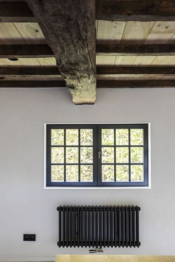 Detaillering houten afwerking en ramen